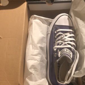 Platform Converse Color: Japanese Eggplant/ BLK/ White (Dark Purple) Women Sz: 5